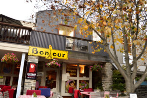 Relax at Dorothy Browns, Arrowtown's Boutique Cinema