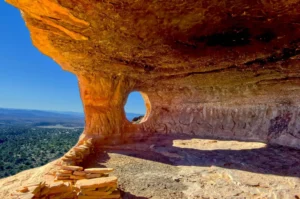 legendary Robbers Roost Cave, Sedona