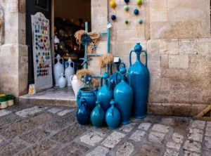 Ceramics on sale in the Ceramiche Pugliesi shop in Polignano a Mare